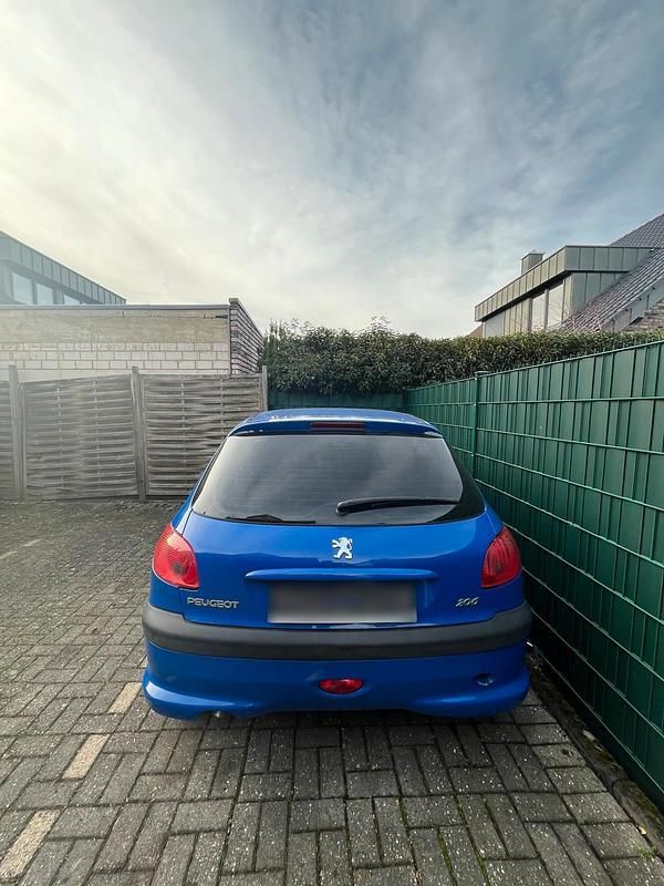 Gebraucht Peugeot 206 70 PS (51 kW) 2006 Blau Kleinwagen