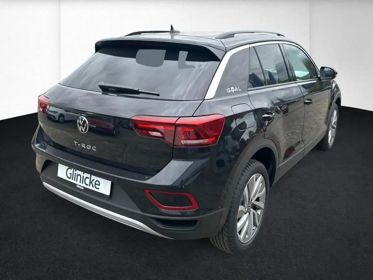 Gebraucht VW T-Roc Goal 150 PS (110 kW) 2025 Deep black perleffekt SUV