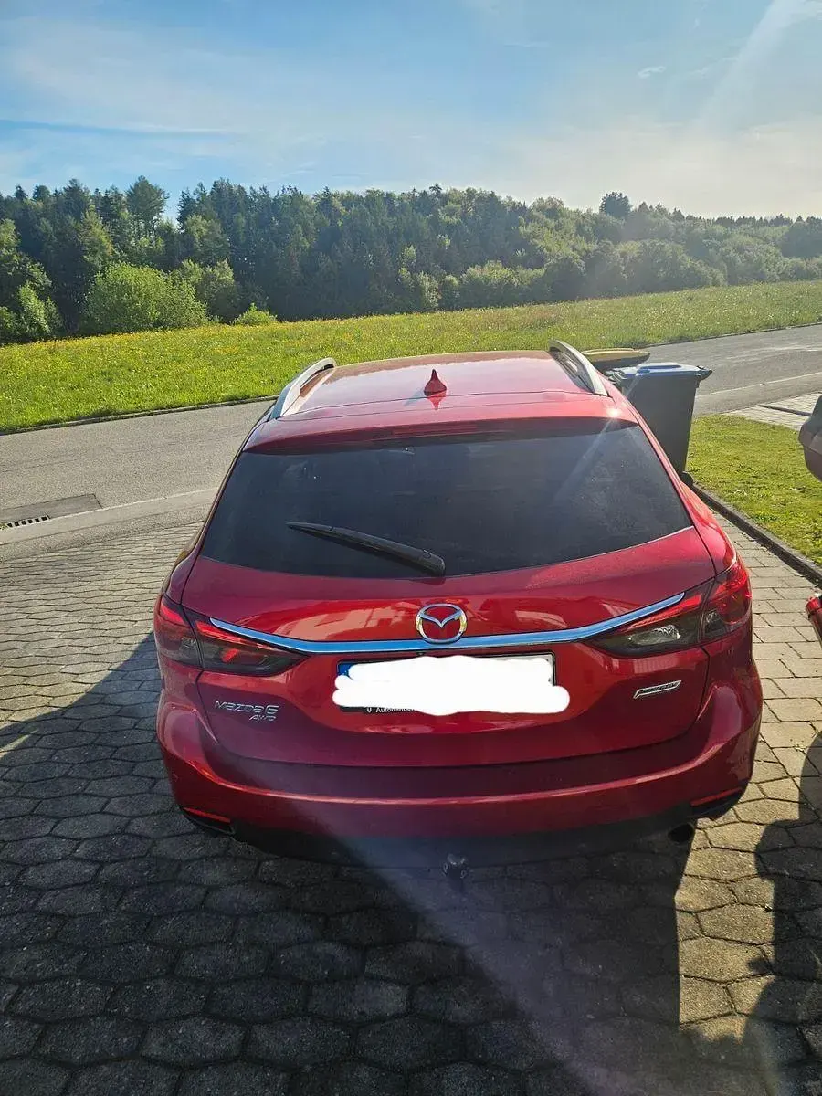 Gebraucht Mazda 6 175 PS (128 kW) 2015 Rot Kombi