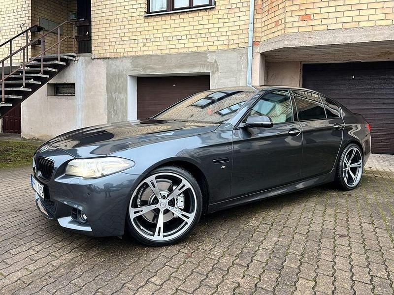 Grau Gebraucht 2016 BMW 535 M Sport Limousine | 18.999 € (Superpreis) - Bild 1/4