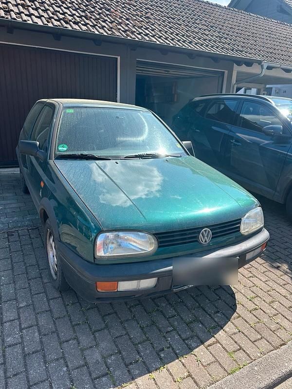 Usata VW Golf III 75 CV (55 kW) 1995 Verde Utilitaria