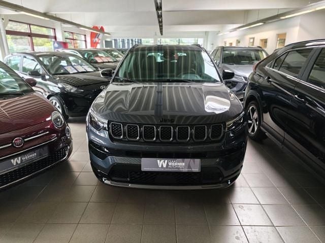 Neu Jeep Compass Summit 131 PS (96 kW) 2025 Graphite grey metallic) (grau SUV