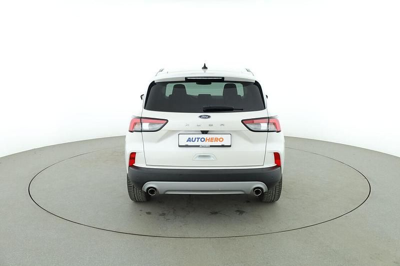 Gebraucht Ford Kuga Titanium 150 PS (110 kW) 2020 Weiß SUV