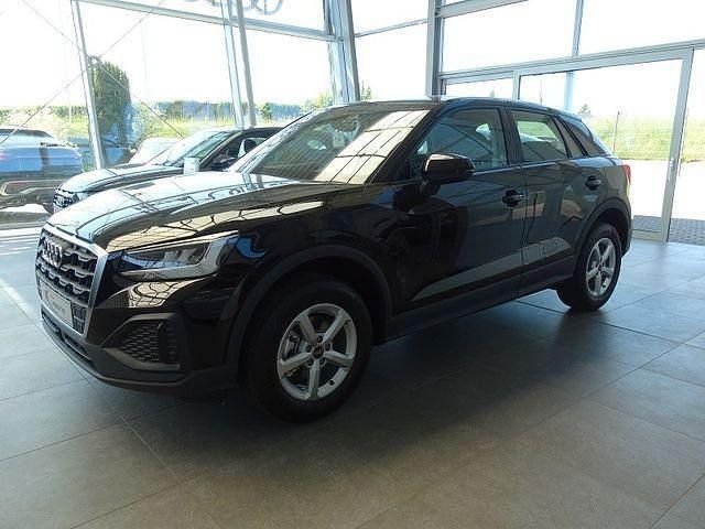Gebraucht Audi Q2 116 PS (85 kW) 2025 Brillantschwarz SUV
