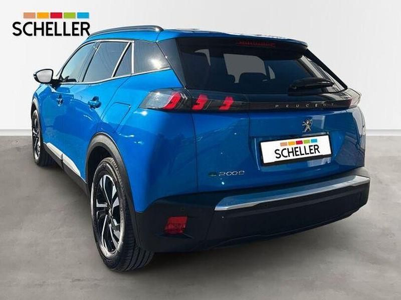 Gebraucht Peugeot e-2008 Allure 100 kW (136 PS) 2021 Blau SUV