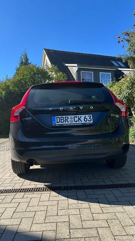 Schwarz Gebraucht 2012 Volvo V60 Kombi | 5.450 € (Fairer Preis) - Bild 1/4