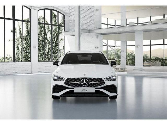 Blanc polaire Gebraucht 2024 Mercedes CLA200 AMG Coupé | 33.880 € (Guter Preis) - Bild 1/4