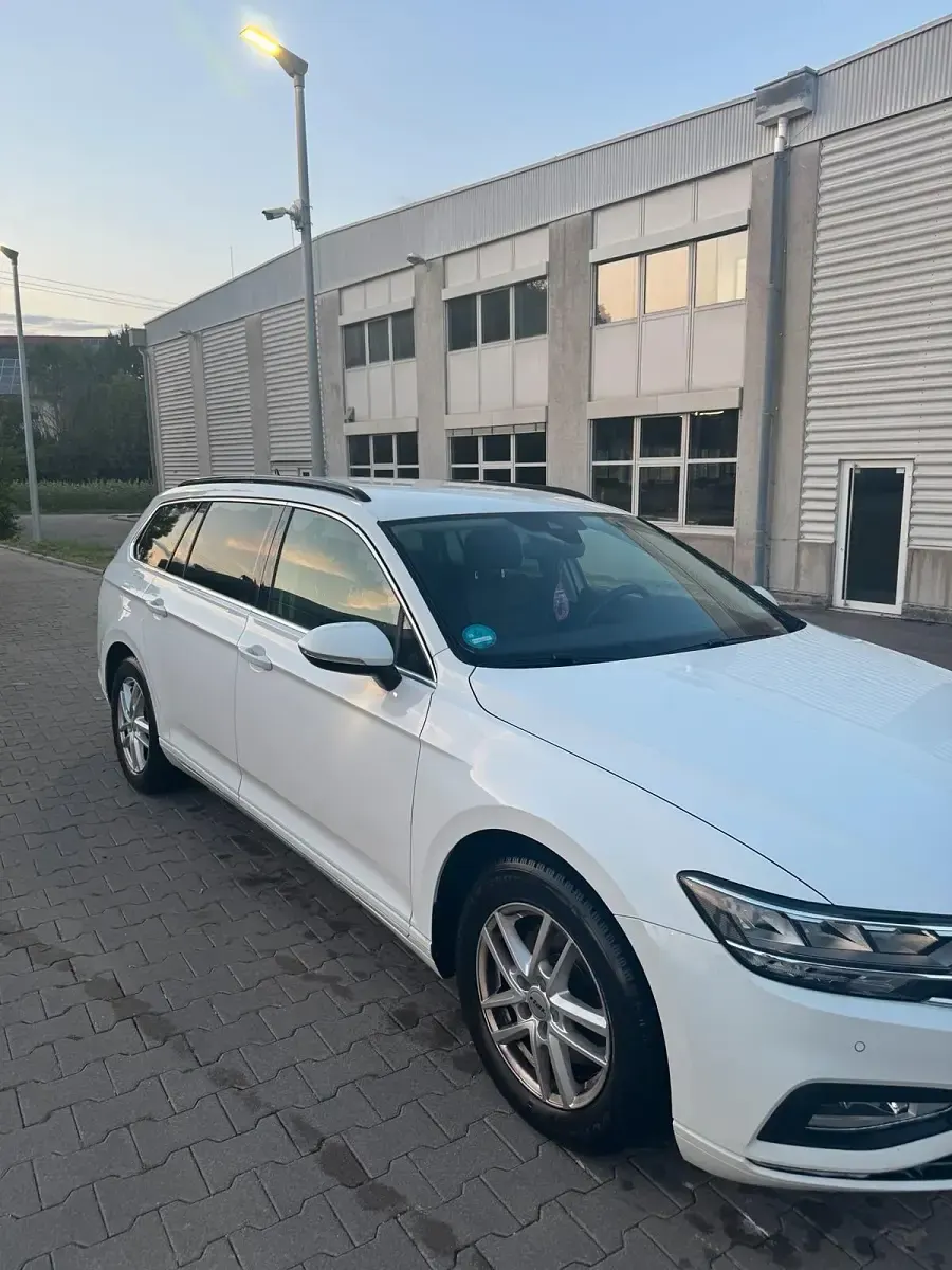 Gebraucht VW Passat 190 PS (139 kW) 2020 Weiß Kombi