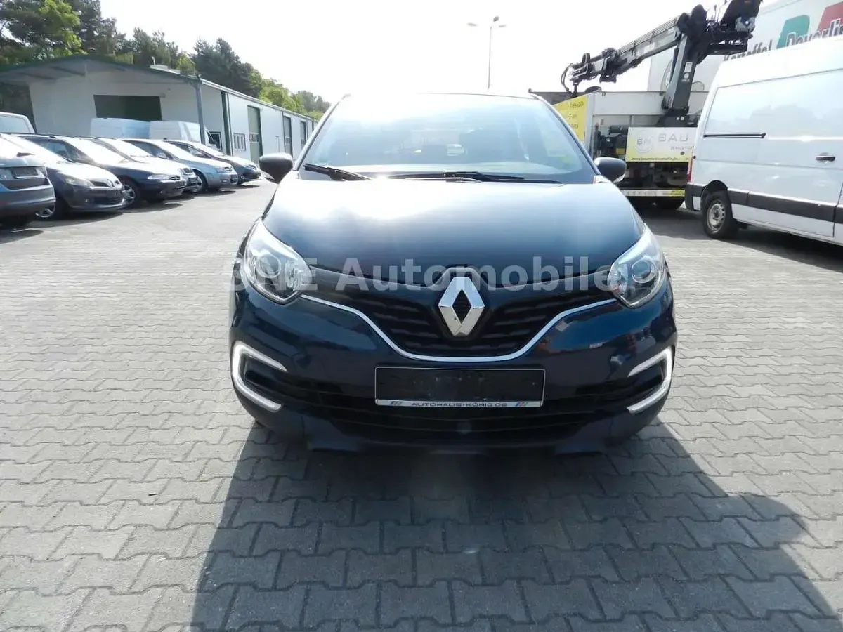 Gebraucht Renault Captur Life 90 PS (66 kW) 2018 Blau SUV