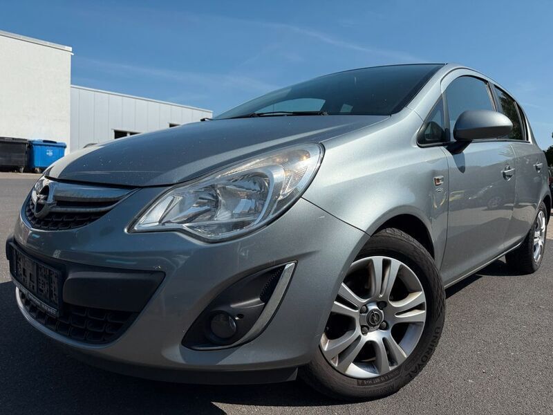 Grau Gebraucht 2011 Opel Corsa Satellite Limousine | 1.890 € (Superpreis) - Bild 1/4