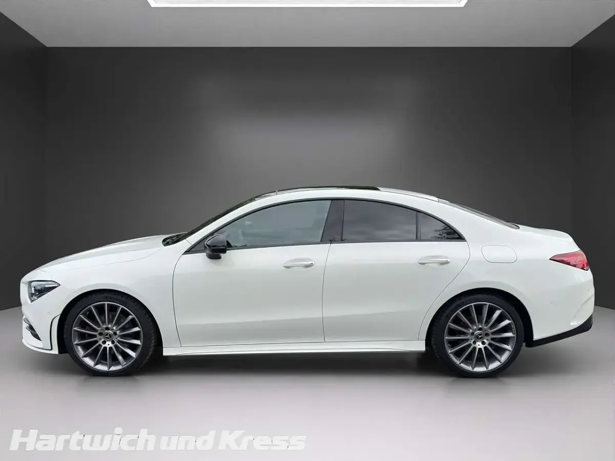 Gebraucht Mercedes CLA220 AMG line 190 PS (139 kW) 2023 Polarweiss  unilack Limousine