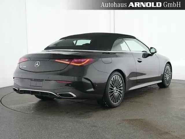 Gebraucht Mercedes CLE200 AMG line 204 PS (150 kW) 2025 Obsidianschwarz Cabrio