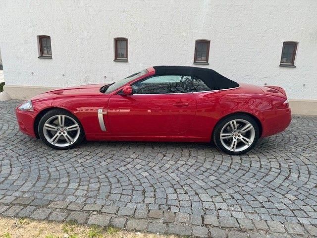 Gebraucht Jaguar XKR 416 PS (305 kW) 2007 Rot Cabrio