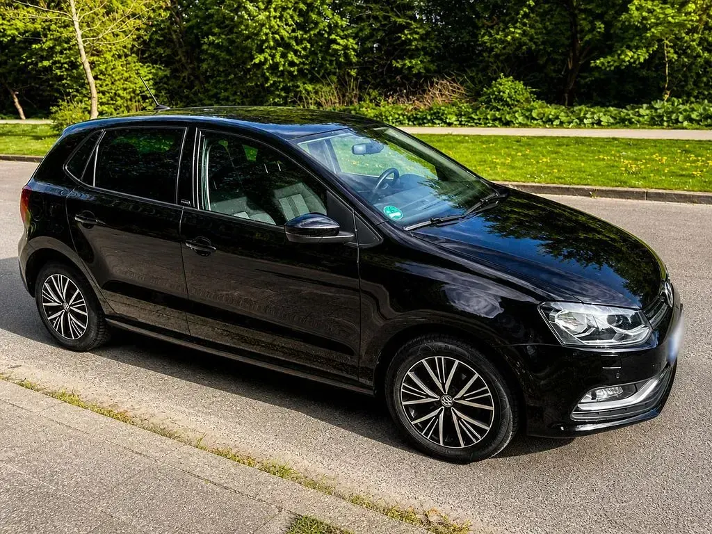 Second-hand VW Polo Allstar 75 CP (55 kW) 2017 Negru Berlinǎ