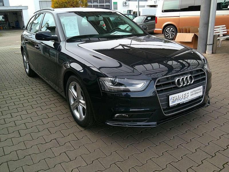 Gebraucht Audi A4 Ambition 170 PS (125 kW) 2014 Mondscheinblau (metallic) Kombi