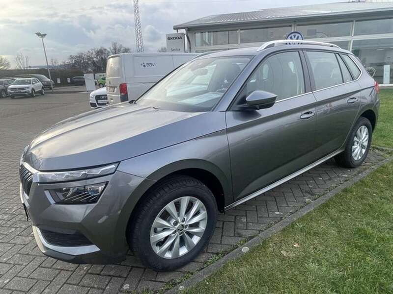 Graphite grau metallic Gebraucht 2023 Skoda Kamiq Style SUV | 22.900 € (Guter Preis) - Bild 1/4