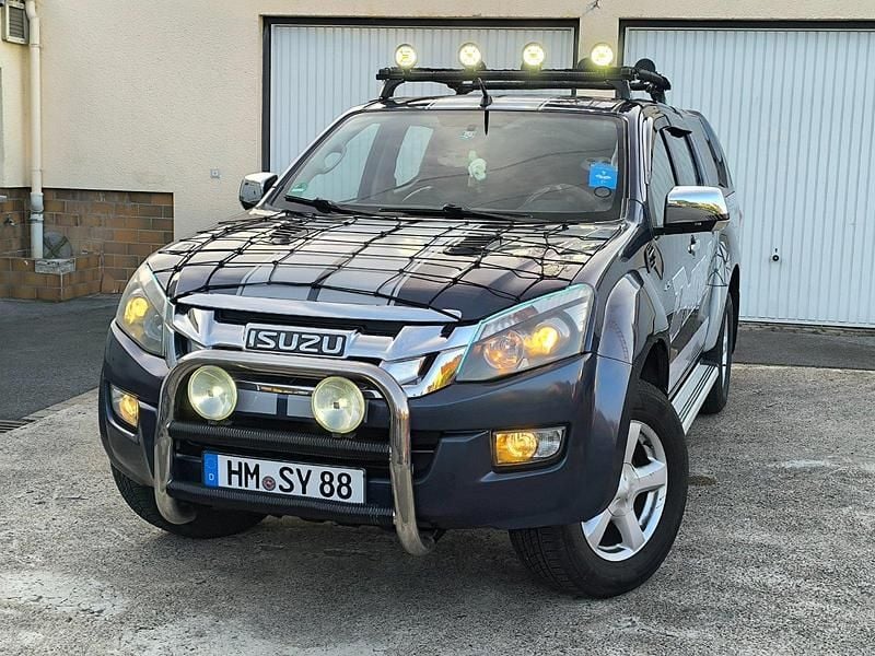Blau Gebraucht 2014 Isuzu D-Max SUV | 13.699 € (Fairer Preis) - Bild 1/4
