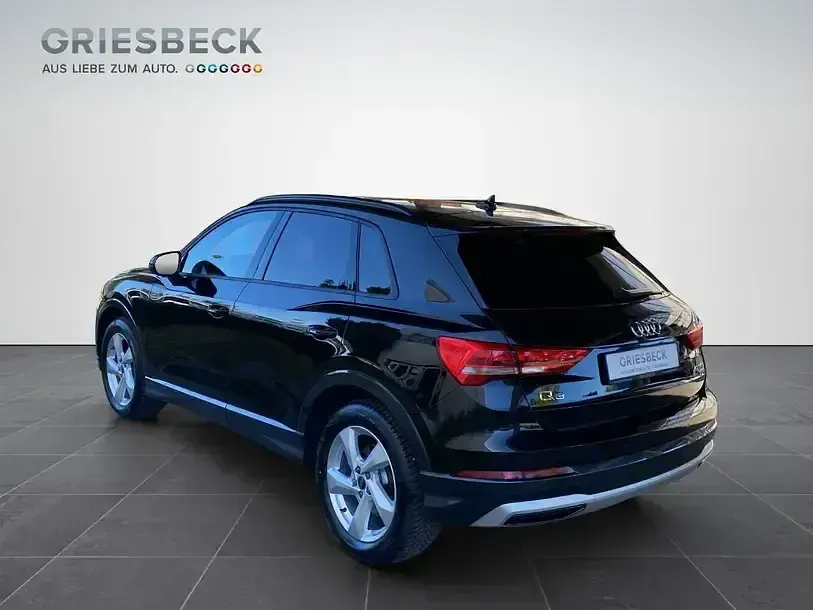Gebraucht Audi Q3 Ambiente 190 PS (139 kW) 2025 Mythosschwarz metallic SUV