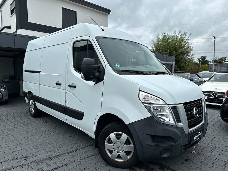 Weiß Gebraucht 2018 Nissan NV400 Van | 17.890 € (Guter Preis) - Bild 1/4