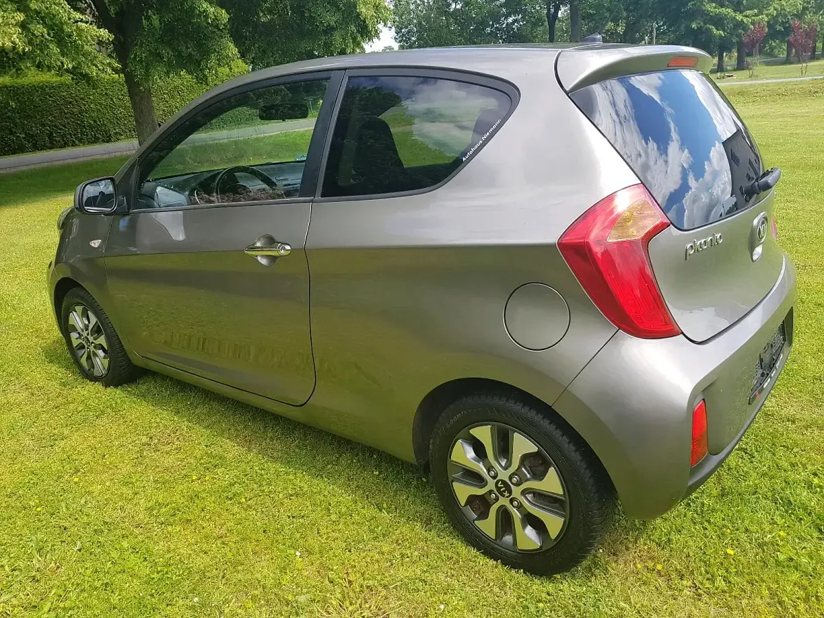 Gebraucht Kia Picanto 86 PS (63 kW) 2016 Beige Kleinwagen