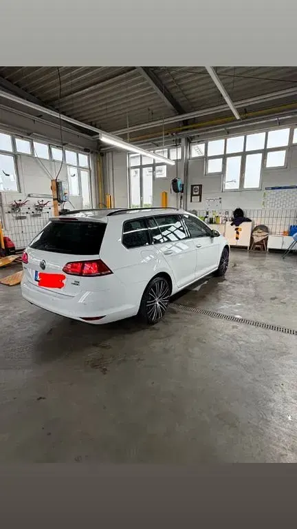 Gebraucht VW Golf VII 110 PS (80 kW) 2015 Weiß Kombi