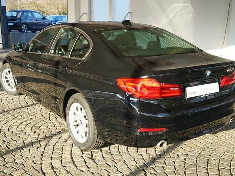 Gebraucht BMW 520 190 PS (139 kW) 2019 Schwarz Limousine