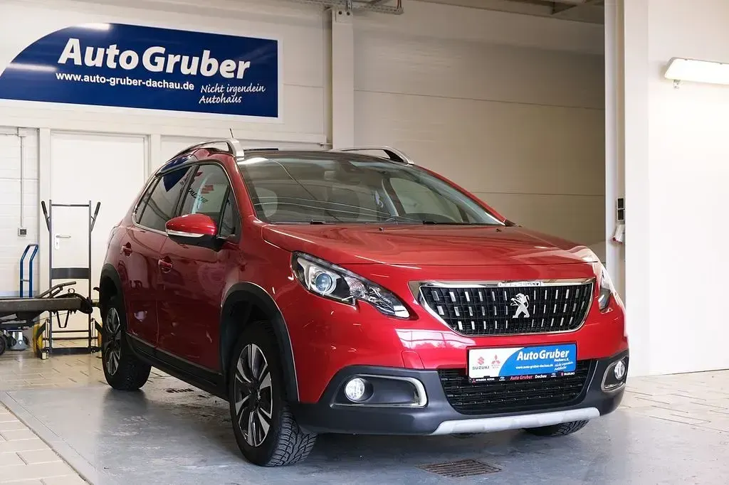 Gebraucht Peugeot 2008 Allure 114 PS (83 kW) 2019 Rot SUV