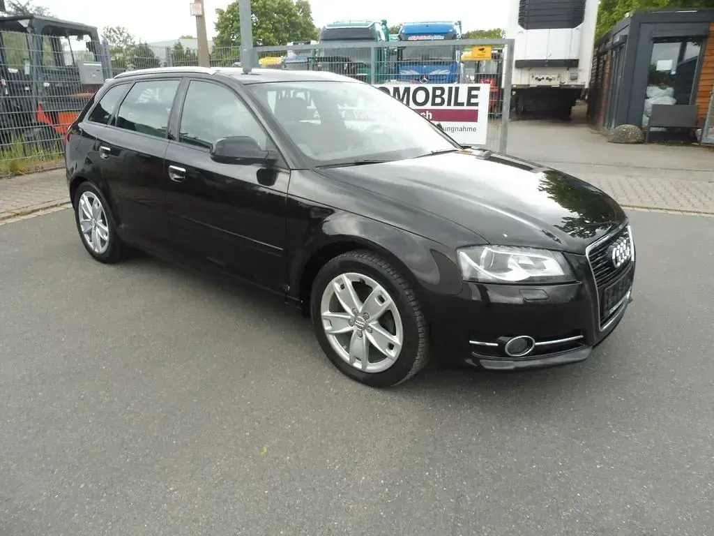 Gebraucht Audi A3 Ambition 140 PS (102 kW) 2011 Schwarz Kleinwagen