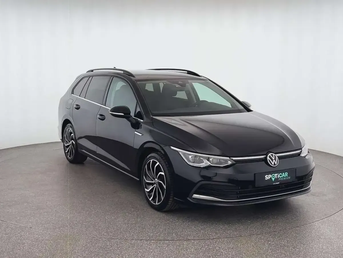 Gebraucht VW Golf VIII Style 190 PS (139 kW) 2022 Schwarz Kombi