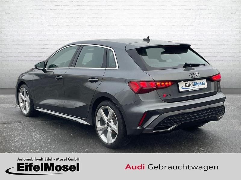 Gebraucht Audi A3 S-Line 150 PS (110 kW) 2024 Grau Limousine