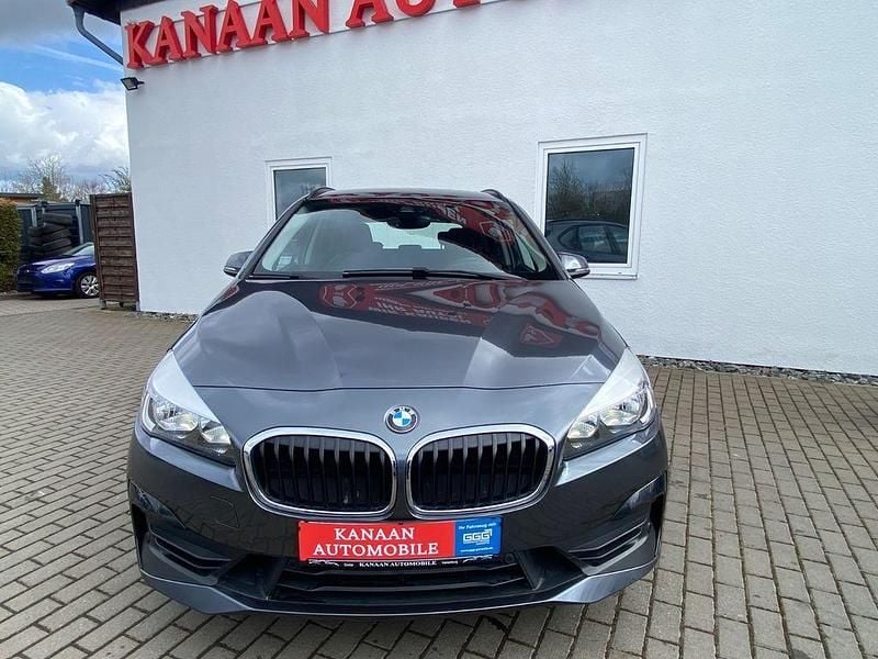 Gebraucht BMW 218 Advantage 150 PS (110 kW) 2018 Grau Kombi
