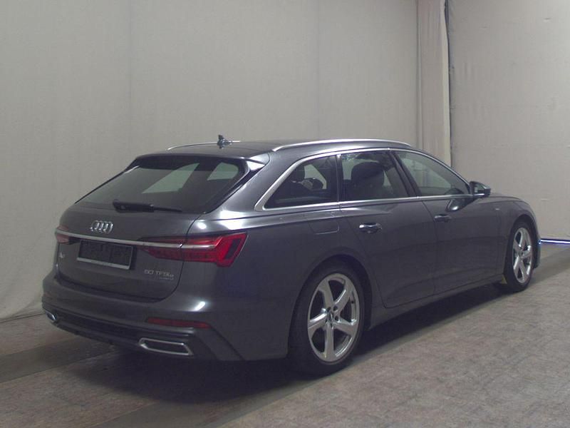 Gebraucht Audi A6 S-Line 299 PS (219 kW) 2022 Grau Kombi