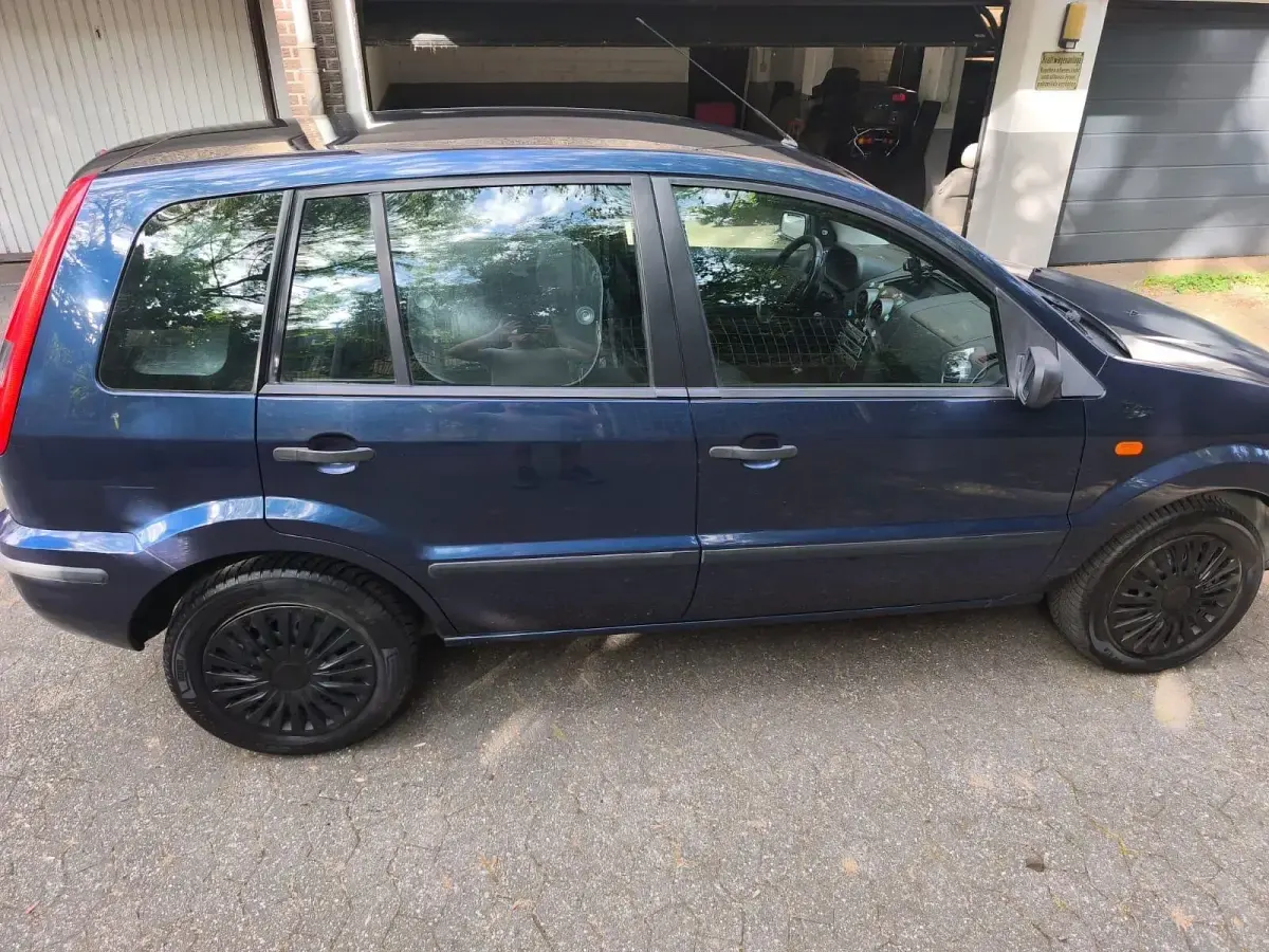 Gebraucht Ford Fusion 80 PS (58 kW) 2005 Blau Kleinwagen
