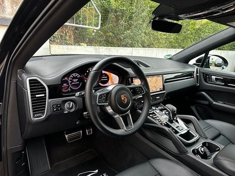 Gebraucht Porsche Cayenne 441 PS (324 kW) 2021 Schwarz SUV