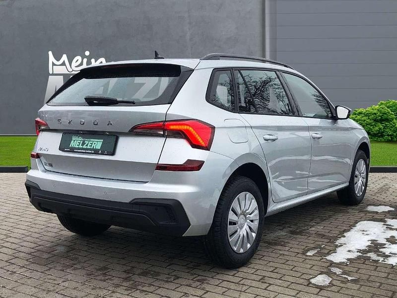 Neu Skoda Kamiq Essence 95 PS (69 kW) 2025 Silber SUV