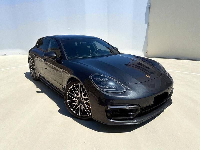 Grau Gebraucht 2021 Porsche Panamera Turbo S Sport Turismo Limousine | 94.900 € - Bild 1/4