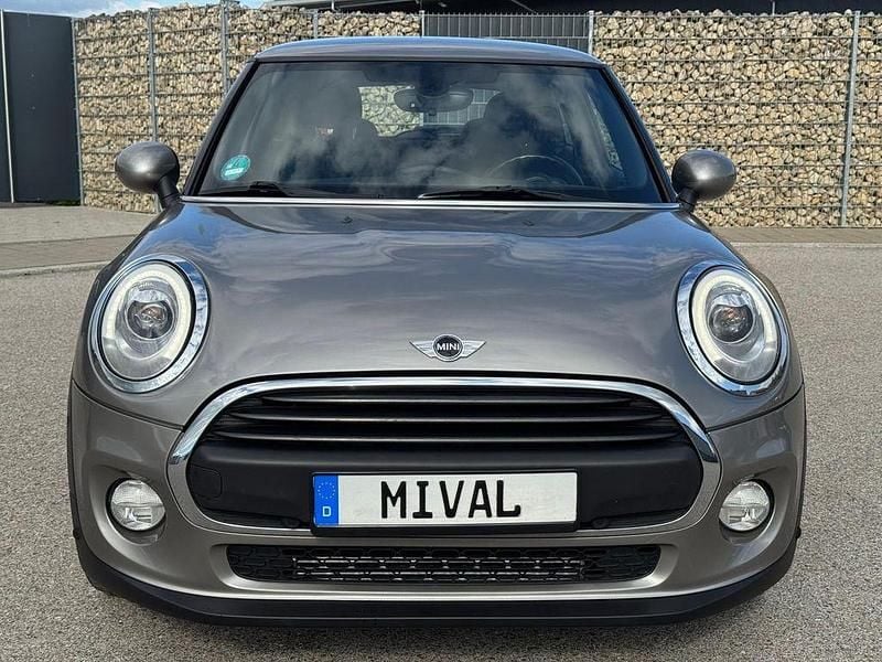 Gebraucht Mini Cooper 102 PS (75 kW) 2018 Silber Kleinwagen