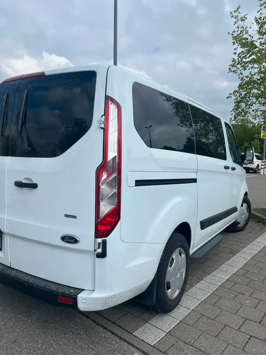 Gebraucht Ford Transit Custom 105 PS (77 kW) 2019 Weiß Van / Kleinbus