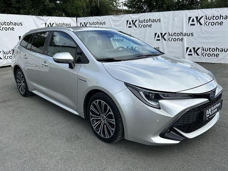 Gebraucht Toyota Corolla Team 184 PS (135 kW) 2022 Precious silver Kombi