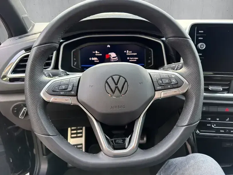 Usata VW T-Roc R-line 150 CV (110 kW) 2025 Nero SUV