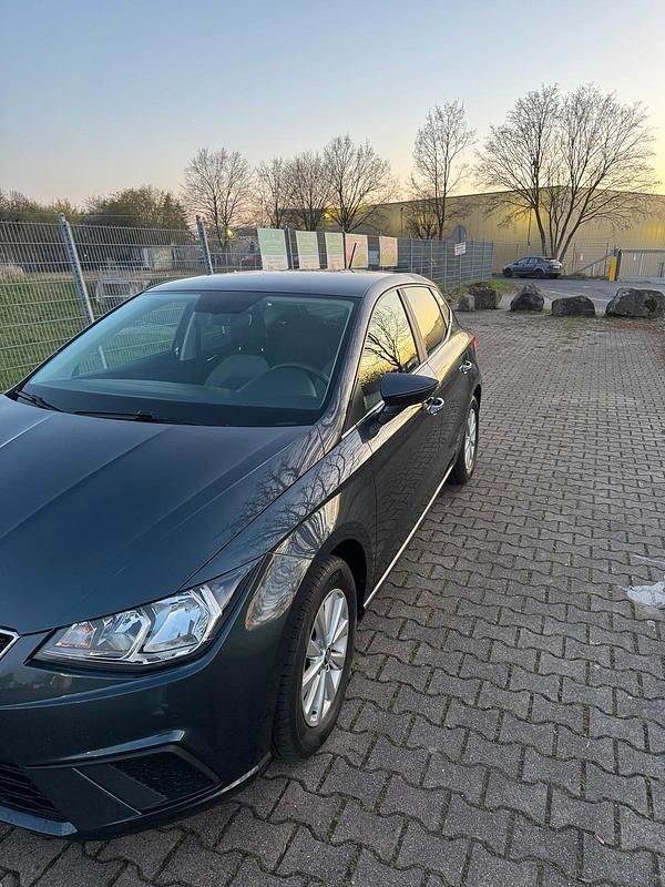 Gebraucht Seat Ibiza 95 PS (69 kW) 2019 Grau Kleinwagen