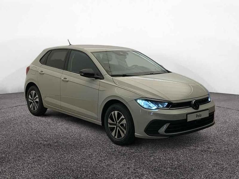 Nouvelle VW Polo 95 ch (69 kW) 2026 Gris Berline