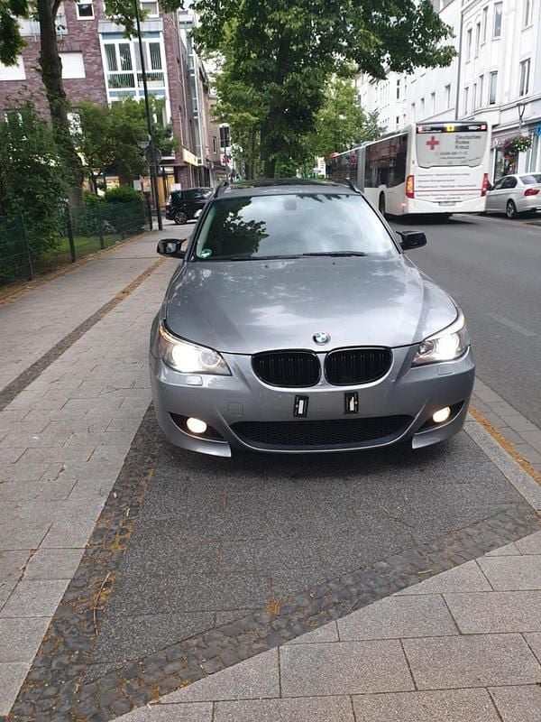 Grau Gebraucht 2005 BMW 525 M Sport Kombi | 3.100 € (Guter Preis) - Bild 1/4