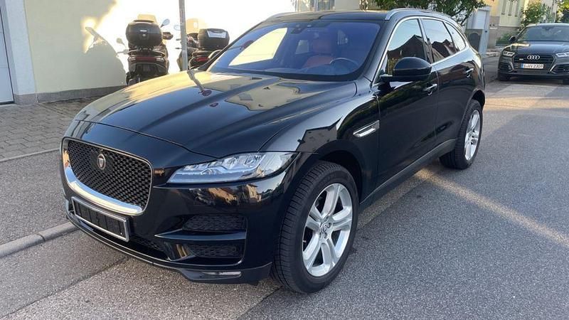 Schwarz Gebraucht 2017 Jaguar F-Pace SUV | 24.500 € (Fairer Preis) - Bild 1/4