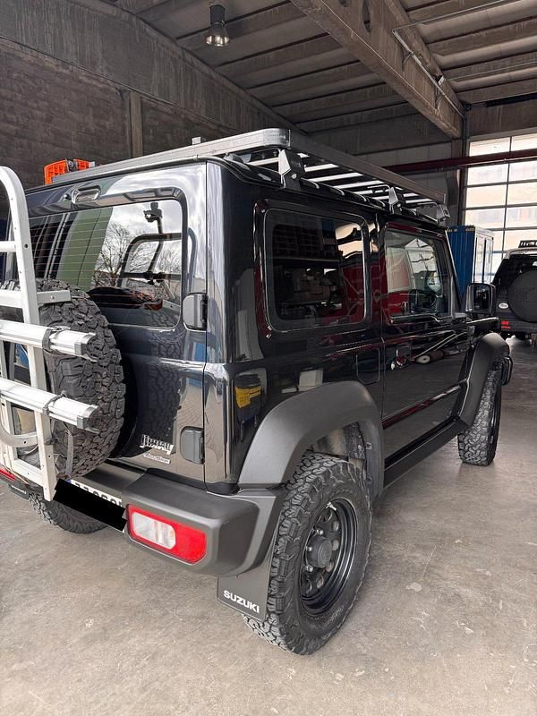 Gebraucht Suzuki Jimny 102 PS (75 kW) 2021 Schwarz SUV