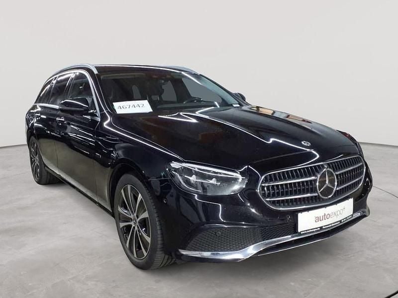 Gebraucht Mercedes E300 194 PS (142 kW) 2020 Schwarz Kombi