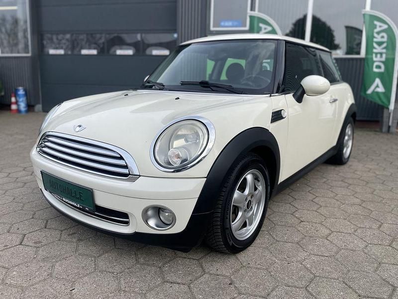 Weiß Gebraucht 2009 Mini Cooper Pepper Kleinwagen | 6.890 € (Etwas zu teuer) - Bild 1/3