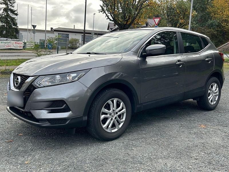 Grau Gebraucht 2020 Nissan Qashqai Visia SUV | 15.900 € (Fairer Preis) - Bild 1/4