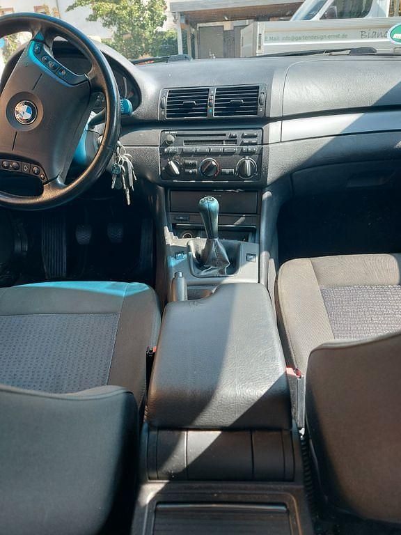 Gebraucht BMW 316 116 PS (85 kW) 2003 Silber Kombi