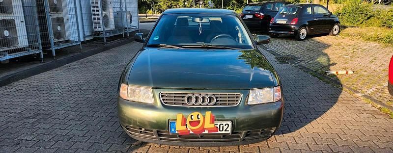 Grün Gebraucht 2000 Audi A3 Limousine | 950 € (Superpreis) - Bild 1/4